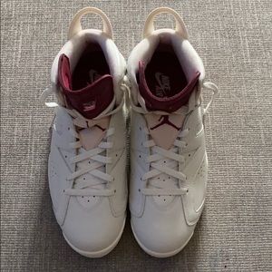 JORDAN RETRO 6 MAROON